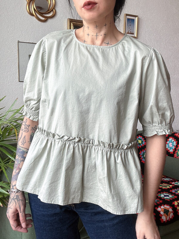 Top verde-gris
