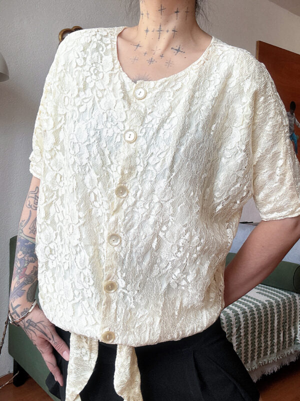 Blusa encaje